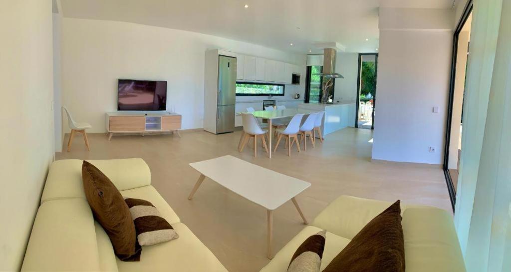 Villa Sonia Cala'N Blanes  Екстер'єр фото